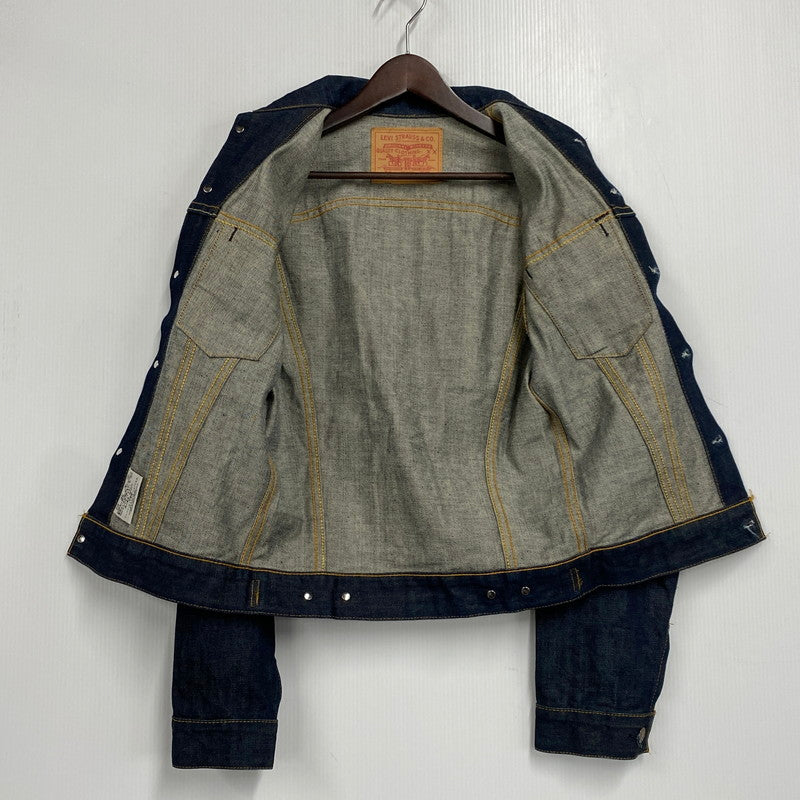 【中古美品】【メンズ】 LEVI'S VINTAGE CLOTHING リーバイスビンテージクロージング 刻印555 2000年製 1967年モデル復刻 00S 4TH DENIM JACKET デニム ジャケット アウター 146-261003-ya-06-izu サイズ：36 カラー：インディゴ 万代Net店