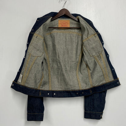 【中古美品】【メンズ】 LEVI'S VINTAGE CLOTHING リーバイスビンテージクロージング 刻印555 2000年製 1967年モデル復刻 00S 4TH DENIM JACKET デニム ジャケット アウター 146-261003-ya-06-izu サイズ：36 カラー：インディゴ 万代Net店