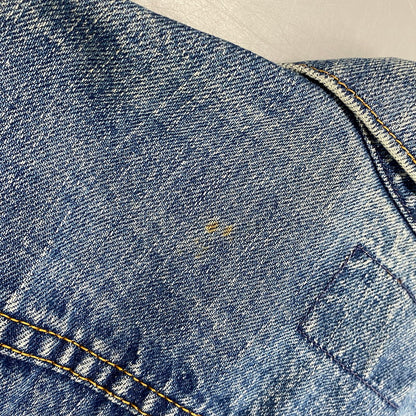 【中古品】【メンズ】 LEVI'S リーバイス 刻印350 極東工場 不均等V BIG-E 60-70S 70505 4TH DENIM JACKETデニム ジャケット アウター 146-261003-ya-10-izu サイズ：下記参照 カラー：ライトインディゴ 万代Net店