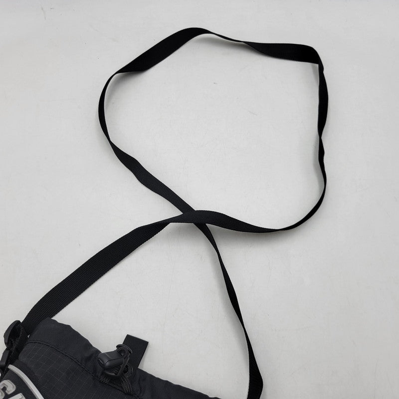 【中古品】【メンズ/レディース】 SUPREME シュプリーム 23AW SMALL CINCH POUCH スモール シンチ ポーチ カバン 鞄 188-260924-cs-12-izu カラー：ブラック 万代Net店