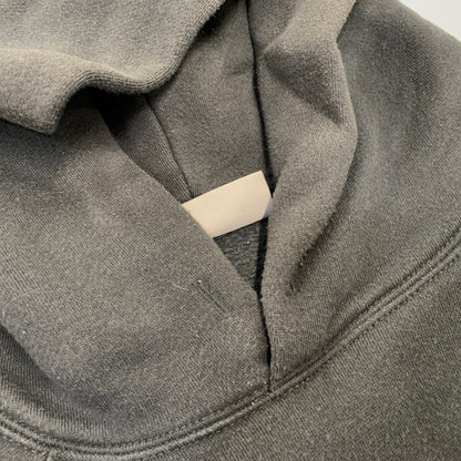 【中古品】【メンズ】 FEAR OF GOD ESSENTIALS フィア オブ ゴッド エッセンシャルズ LOGO PULLOVER HOODIE ロゴ プルオーバー パーカー トップス 142-260925-ay-07-izu サイズ：L カラー：ブラック 万代Net店