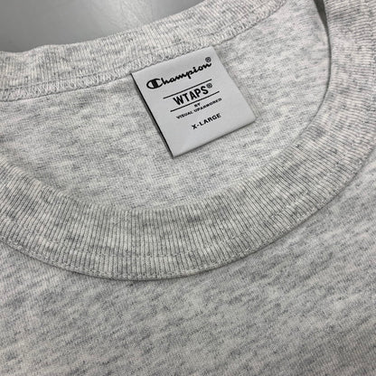 【中古品】【メンズ】 WTAPS ダブルタップス×CHAMPION チャンピオン 242HBCHD-CSM01S ACADEMY SS COTTON. TEE アカデミー ショートスリーブ コットン Ｔシャツ トップス 半袖 142-260923-cs-02-izu サイズ：XL カラー：グレー 万代Net店