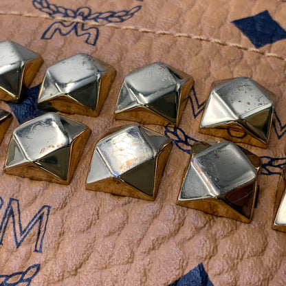 【現状渡し品】【レディース】 MCM エム・シー・エム MMK6SVE38CO001 スターク サイドスタッズ ヴィセトス バッグパック リュック 鞄 カバン 180-260925-ay-14-izu カラー：ブラウン 万代Net店