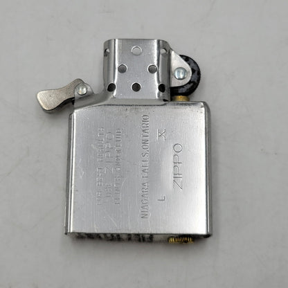 【中古品】【メンズ/レディース】 ZIPPO ジッポ 1994年製 90S NIAGARA FALLS OIL LIGHTER ナイアガラ フォールズ オイルライター喫煙具 206-260927-yn-01-izu カラー：シルバー 万代Net店