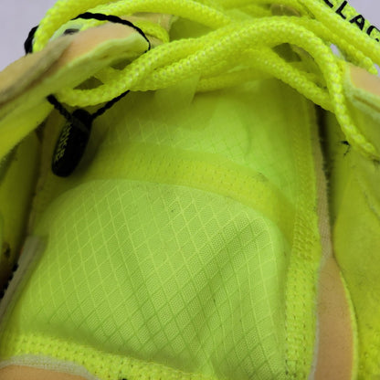 【中古品】【メンズ/レディース】 NIKE ナイキ×OFF-WHITE オフホワイト AO4606-700 AIR FORCE 1 LOW エア フォース ワン ロー スニーカー シューズ 靴 160-260923-cs-17-izu サイズ：30ｃｍ カラー：VOLT/BLACK-VOLT-CONE 万代Net店