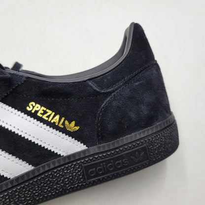 【中古品】【メンズ】 adidas アディダス HANDBALL SPEZIAL (BSHOP EXCLUSIVE) HQ9194 ハンドボール スぺツィアル スニーカー シューズ 靴 161-260928-ay-02-izu サイズ：28.5cm カラー：CORE BLACK/CLOUD WHITE/GOLD METALLIC 万代Net店