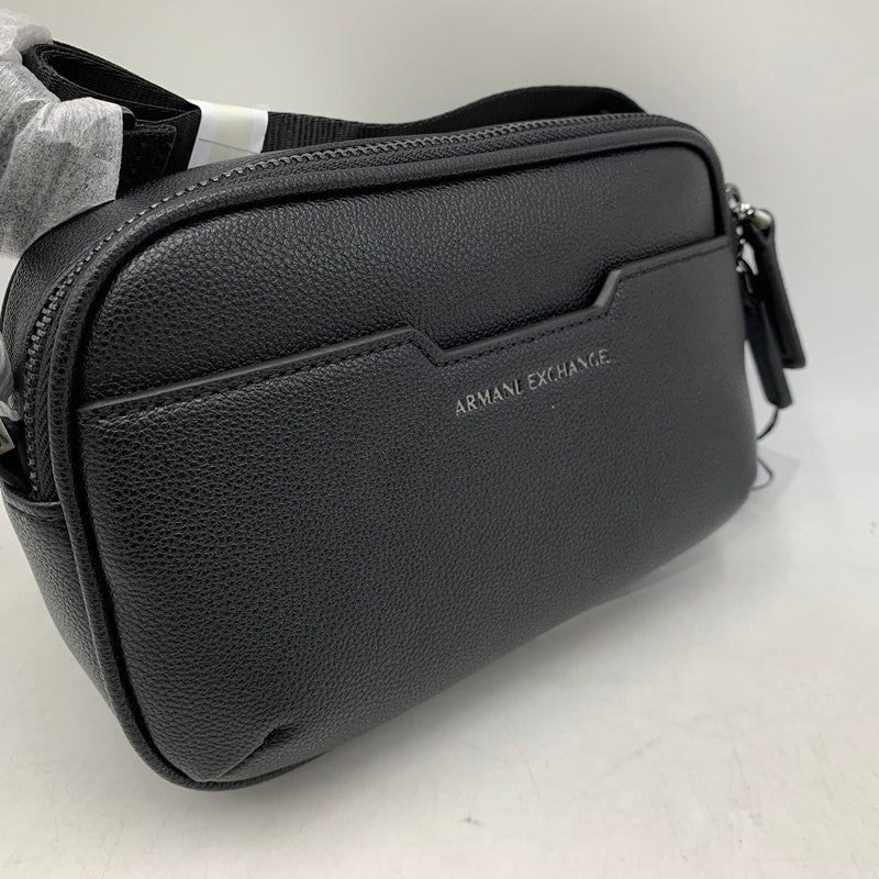 【中古美品】【メンズ/レディース】 ARMANI EXCHANGE アルマーニエクスチェンジ XM002583 AX LOGO SHOULDER BAG ロゴ ショルダー バッグ カバン 鞄 188-260926-cs-07-izu カラー：ブラック 万代Net店