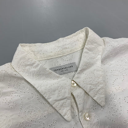 【中古品】【メンズ】 TOMORROWLAND トゥモローランド 63-01-31-01501 COTTON BROADCLOTH EMBROIDERED REGULAR COLLAR SHIRT コットン ブロードクロス エンブロイダード レギュラー カラー シャツ 147-260930-cs-06-izu サイズ：M カラー：ホワイト 万代Net店
