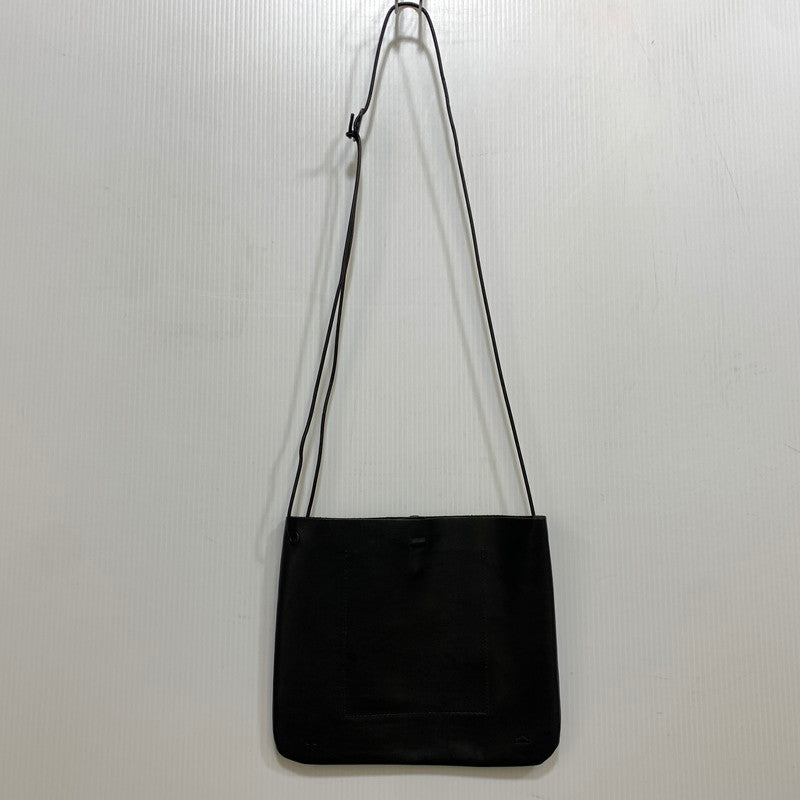 【中古品】【メンズ/レディース】 ARTS&CRAFTS アーツアンドクラフツ LEATHER SACOCHE レザー サコッシュ カバン 鞄 188-260930-cs-20-izu カラー：ブラック 万代Net店