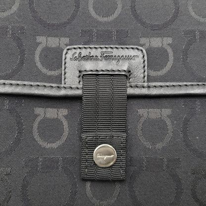 【中古品】【メンズ/レディース】 Salvatore Ferragamo サルヴァトーレフェラガモ EX-21 5756 ガンチーニ ショルダーバッグ カバン 鞄 180-260927-as-17-izu カラー：ブラック 万代Net店