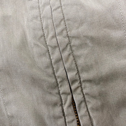 【中古品】【メンズ】 USAAF アメリカ陸軍航空軍 DEBWAY HATS, INC. デブウェイ ハッツ CONMAR ZIP TYPE AN-S-31 SUIT-SUMMER FLYING コンマージップ つなぎ 157-261001-kh-13-izu サイズ：42 カラー：カーキ 万代Net店