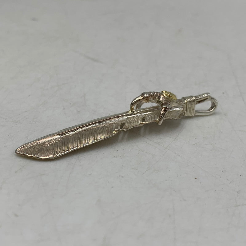 【中古品】【メンズ/レディース】 FIRST ARROW's ファーストアローズ K18付イーグルグラブ付フェザー(L) "左向き" ネックレス トップ アクセサリー 191-261002-ay-04-izu カラー：シルバー×ゴールド 万代Net店