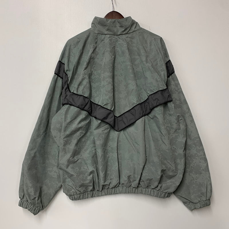 【中古品】【メンズ】 US.ARMY ユーエスアーミー 8415-01-575-4246 IPFU TRAINING JACKET トレーニング ジャケット アウター 146-260930-cs-10-izu サイズ：LARGE/SHORT カラー：グレー系 万代Net店
