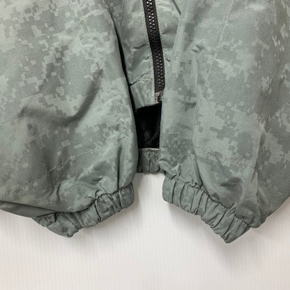 【中古品】【メンズ】 US.ARMY ユーエスアーミー 8415-01-575-4246 IPFU TRAINING JACKET トレーニング ジャケット アウター 146-260930-cs-10-izu サイズ：LARGE/SHORT カラー：グレー系 万代Net店