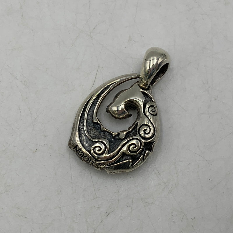 【中古品】【メンズ/レディース】 MAORI マオリ MO-171 925 HIPA MA TUA "過去と未来" ネックレス トップ アクセサリー 191-261002-ay-03-izu カラー：シルバー 万代Net店