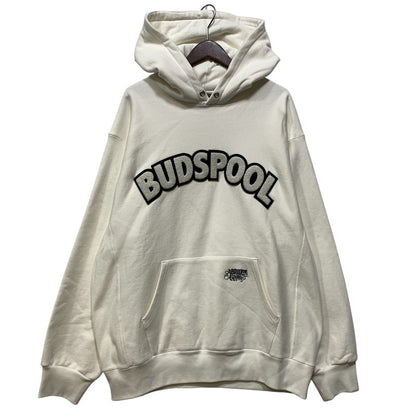 【中古品】【メンズ】 BUDSPOOL バッズプール COLLEGE LOGO SWEAT HOODIE カレッジ ロゴ スウェット フーディー パーカー 142-260929-as-02-izu サイズ：XL カラー：ホワイト 万代Net店