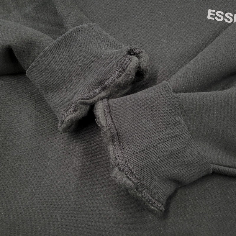 【中古美品】【メンズ】 FEAR OF GOD ESSENTIALS フィアオブゴッド エッセンシャルズ CREWNECK SWEAT SHIRT クルーネック スウェットシャツ 142-260929-as-09-izu サイズ：L カラー：ブラック 万代Net店