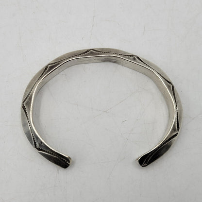 【中古品】【メンズ/レディース】 STERLING TAHE スターリングタホ STAMP WORK BANGLE スタンプ ワーク バングル アクセサリー 191-261007-kh-03-izu カラー：シルバー 万代Net店