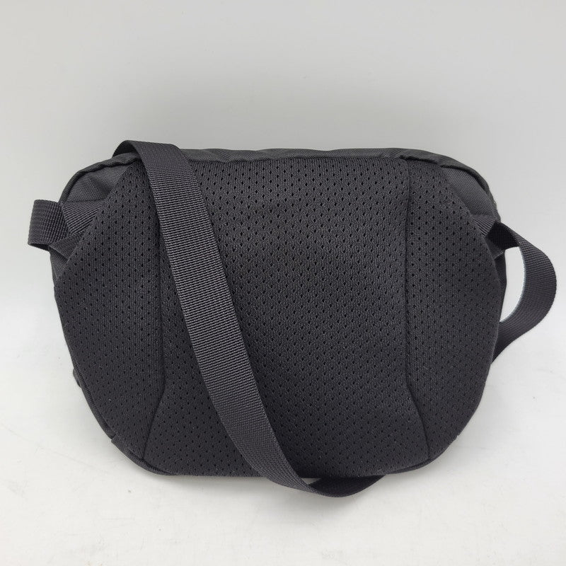 【中古品】【メンズ/レディース】 ARC'TERYX アークテリクス MANTIS 1 WAIST PACK X000009234 マンティス1ウエストパック バッグ カバン 鞄 188-261008-as-21-izu カラー：ブラック 万代Net店