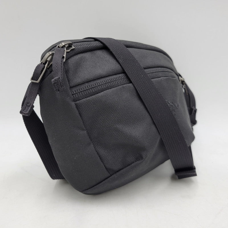 【中古品】【メンズ/レディース】 ARC'TERYX アークテリクス MANTIS 1 WAIST PACK X000009234 マンティス1ウエストパック バッグ カバン 鞄 188-261008-as-21-izu カラー：ブラック 万代Net店