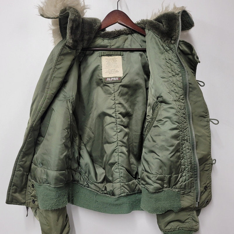【中古品】【メンズ】 ALPHA INDUSTRIES アルファインダストリーズ N-2B FLIGHT JACKET フライトジャケット アウター トップス 146-261007-sm-14-izu サイズ：M カラー：カーキ 万代Net店