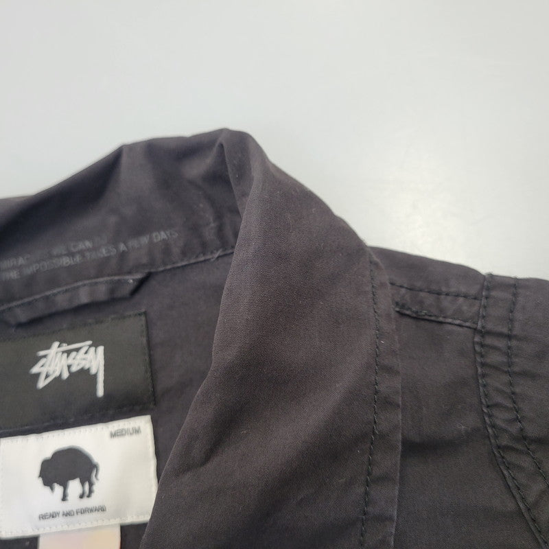 【中古品】【メンズ】 STUSSY ステューシー×READY AND FORWARD レディーアンドフォワード 金タグ MILITARY SAMPLING JACKET ミリタリー サンプリング ジャケット アウター 142-261005-cs-03-izu サイズ：M カラー：ブラック 万代Net店