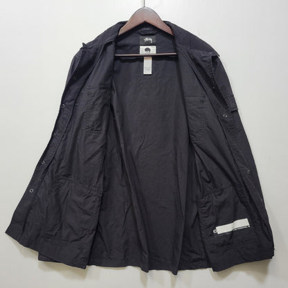 【中古品】【メンズ】 STUSSY ステューシー×READY AND FORWARD レディーアンドフォワード 金タグ MILITARY SAMPLING JACKET ミリタリー サンプリング ジャケット アウター 142-261005-cs-03-izu サイズ：M カラー：ブラック 万代Net店