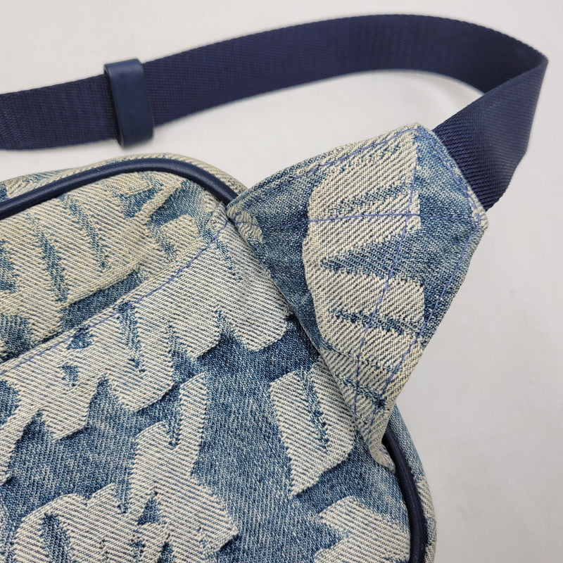 【中古品】【メンズ/レディース】 SUPREME シュプリーム 22SS FAT TIP JACQUARD DENIM WAIST BAG ファット チップ ジャガード デニム ウエスト バッグ カバン 鞄 188-261005-cs-13-izu カラー：インディゴ 万代Net店