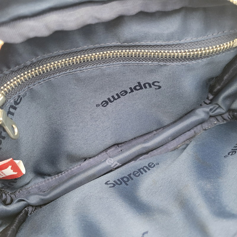 【中古品】【メンズ/レディース】 SUPREME シュプリーム 22SS FAT TIP JACQUARD DENIM WAIST BAG ファット チップ ジャガード デニム ウエスト バッグ カバン 鞄 188-261005-cs-13-izu カラー：インディゴ 万代Net店