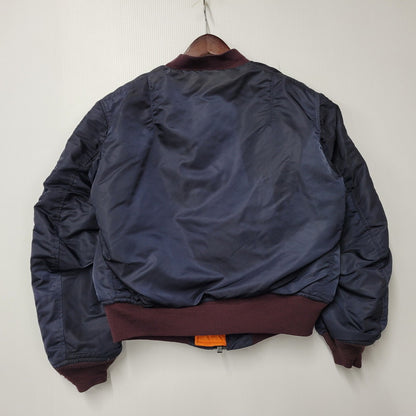 【中古品】【メンズ】 ALPHA INDUSTRIES アルファ インダストリーズ DSA100-69-C-0123 68年復刻 MA-1 FLIGHT JACKET フライト ジャケット アウター 145-261006-cs-04-izu サイズ：M カラー：ネイビー/オレンジ 万代Net店