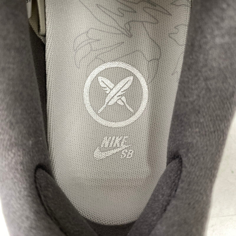 【中古美品】【メンズ/レディース】 NIKE SB ナイキエスビー×YUTO HORIGOME ユウト ホリゴメ IO8439-100 AIR FORCE エア フォース 1 LOW ロウ スニーカー シューズ 靴 160-261006-ya-19-izu サイズ：25.5cm カラー：WHITE/IRON GREY-WHITE 万代Net店