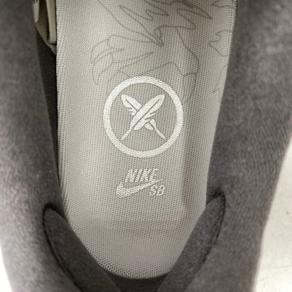 【中古美品】【メンズ/レディース】 NIKE SB ナイキエスビー×YUTO HORIGOME ユウト ホリゴメ IO8439-100 AIR FORCE エア フォース 1 LOW ロウ スニーカー シューズ 靴 160-261006-ya-19-izu サイズ：25.5cm カラー：WHITE/IRON GREY-WHITE 万代Net店