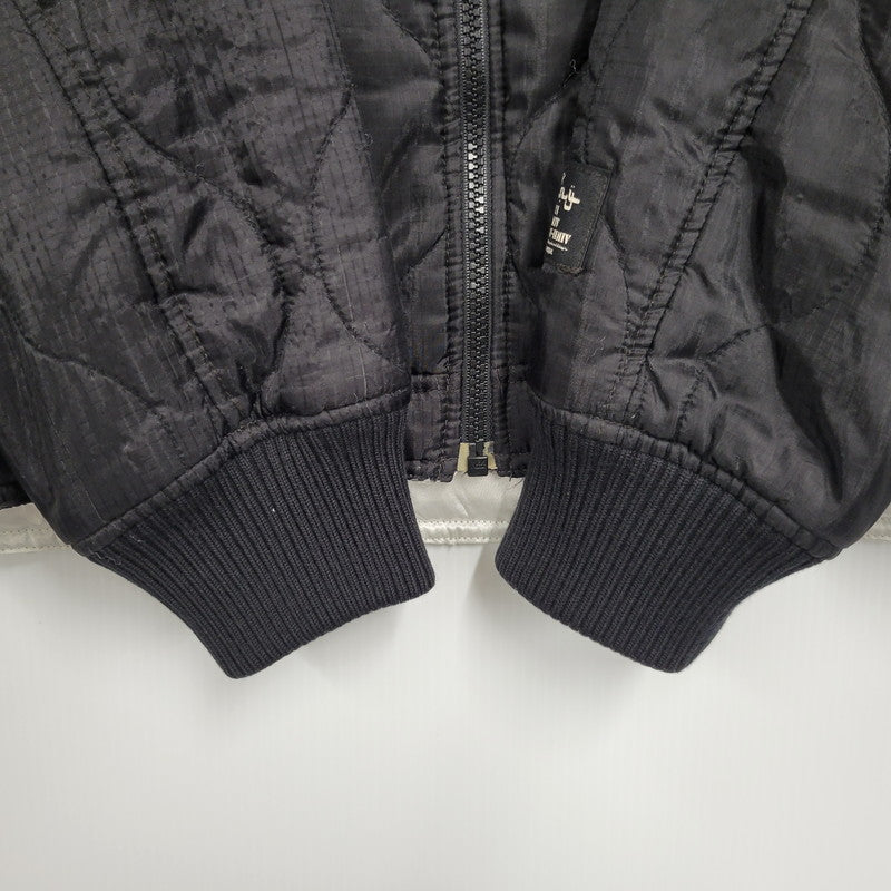 【中古品】【メンズ】 NEIGHBORHOOD ネイバーフッド REVERSIBLE リバーシブル QUILTING JACKET キルティング ジャケットアウター トップス 142-261007-sm-05-izu サイズ：M カラー：ブラック/グレー/ホワイト 万代Net店