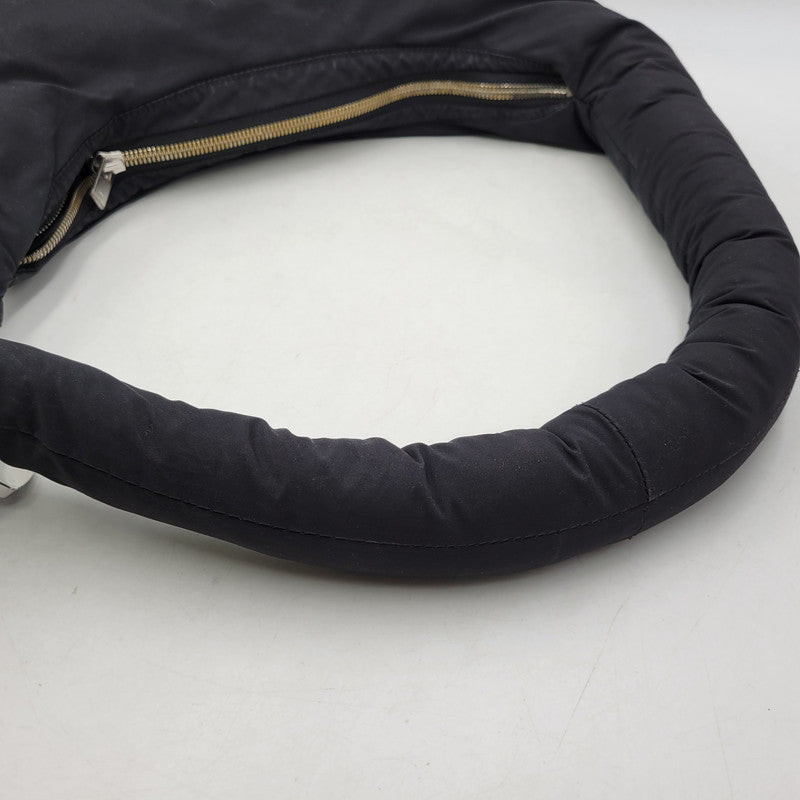 【現状渡し品】【メンズ/レディース】 HELIOT EMIL エリオット エミル PADDED SHOULDER BAG パデッド ショルダー バッグ カバン 188-261007-kh-04-izu カラー：ブラック 万代Net店