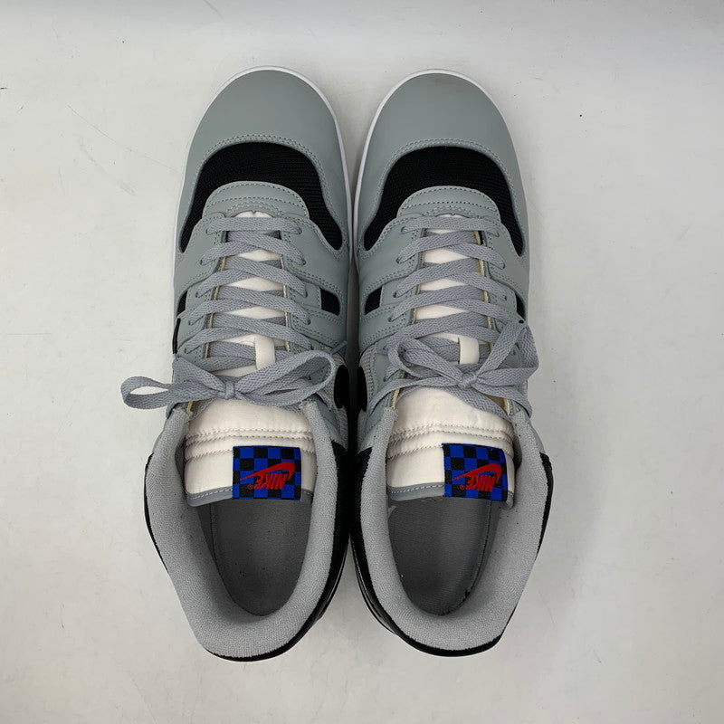 【中古品】【メンズ】 NIKE ナイキ × TRAVIS SCOTT トラヴィス スコット HF4198-001 ATTACK アタック スニーカー 靴 160-261008-kh-01-izu サイズ：33 カラー：LIGHT SMOKE GREY/BLACK-WHITE 万代Net店
