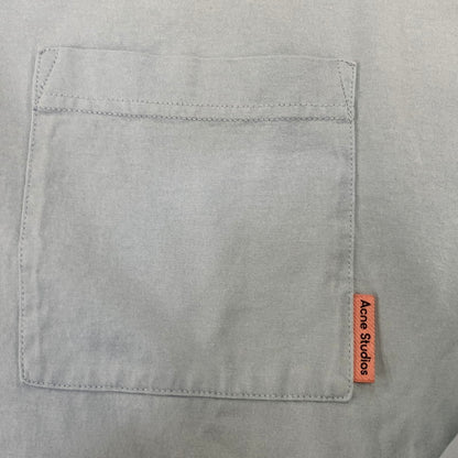 【中古品】【メンズ】 ACNE STUDIOS アクネストゥディオズ 1152-343-0273 ONE POINT LOGO SS TEE ワンポイント ロゴ ショートスリーブ Tシャツ トップス 141-261012-kh-17-izu サイズ：S カラー：ライトブルー系 万代Net店
