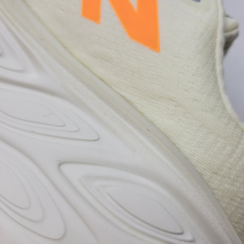 【中古美品】【メンズ/レディース】 NEW BALANCE ニューバランス MMORCF5 Fresh Foam X More v5 スニーカー シューズ 靴 162-261015-ay-01-izu サイズ：25.5cm カラー：CREAM/OR 万代Net店