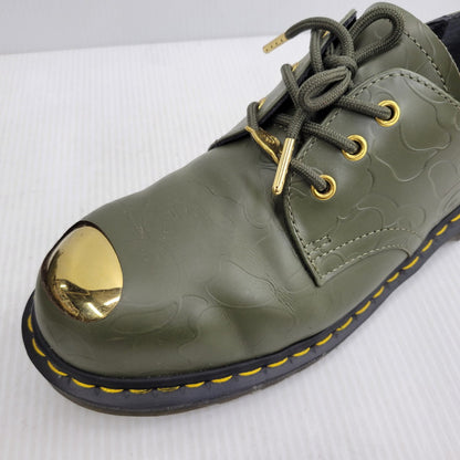 【中古品】【メンズ】 Dr.Martens ドクターマーチン × A BATHING APE アベイシングエイプ BAPE PETRI SHOE シューズ 靴 164-261010-as-03-izu サイズ：UK7 カラー：カーキ 万代Net店
