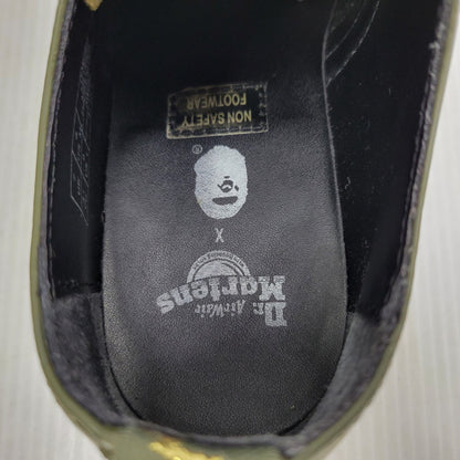 【中古品】【メンズ】 Dr.Martens ドクターマーチン × A BATHING APE アベイシングエイプ BAPE PETRI SHOE シューズ 靴 164-261010-as-03-izu サイズ：UK7 カラー：カーキ 万代Net店