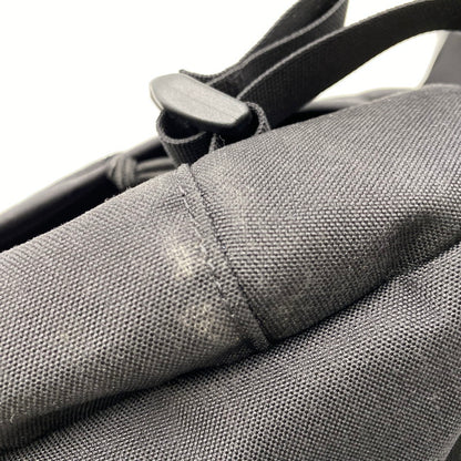 【中古品】【メンズ/レディース】 MYSTERY RANCH ミステリーランチ 299644 IN AND OUT SHOULDER BAG イン アンド アウト ショルダーバッグ カバン 188-261018-ms-25-izu カラー：ブラック 万代Net店