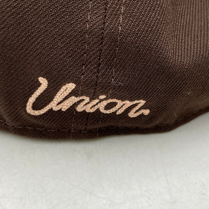 【中古品】【メンズ/レディース】 NEW ERA ニューエラ×UNION ユニオン 59FIFTY U HALO LOGO CAP ロゴ キャップ 帽子 185-261017-cs-17-izu サイズ：7 3/8 カラー：ブラウン 万代Net店