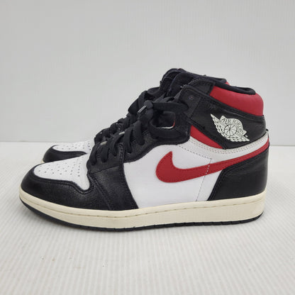 【中古品】【メンズ】 NIKE ナイキ AIR JORDAN 1 RETRO HIGH OG 555088-061 エアジョーダン 1 レトロ ハイ OG スニーカー 靴 160-261010-as-07-izu サイズ：26.5cm カラー：BLACK/GYM RED-WHITE-SAIL 万代Net店
