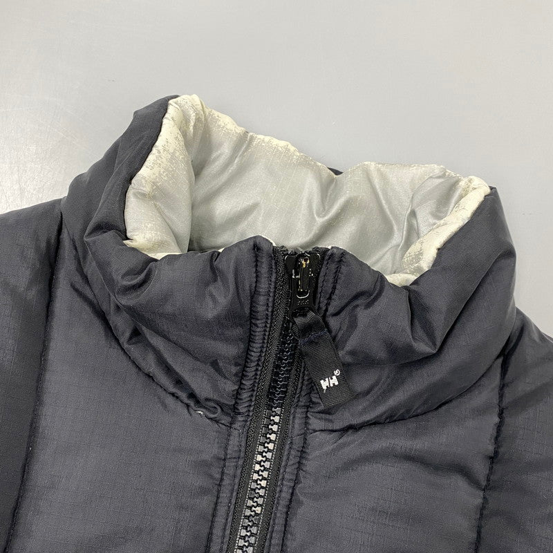 【現状渡し品】【メンズ】 HELLY HANSEN ヘリーハンセン ZN19810S LOGO DOWN JACKET ロゴ ダウン ジャケット アウター トップス 144-261024-ms-10-izu サイズ：M カラー：シルバーブラック 万代Net店