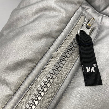【現状渡し品】【メンズ】 HELLY HANSEN ヘリーハンセン ZN19810S LOGO DOWN JACKET ロゴ ダウン ジャケット アウター トップス 144-261024-ms-10-izu サイズ：M カラー：シルバーブラック 万代Net店