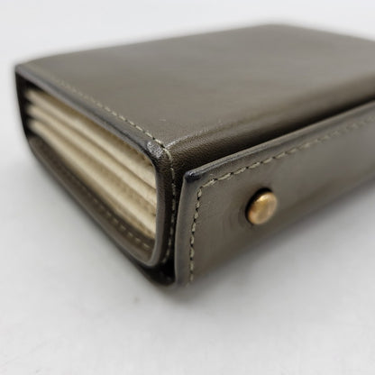 【中古品】【メンズ/レディース】 M+ エムピウ MILLEFOGLIE 2 P30 ミッレフォッリエ 財布 200-261013-as-28-izu カラー：カーキ系 万代Net店