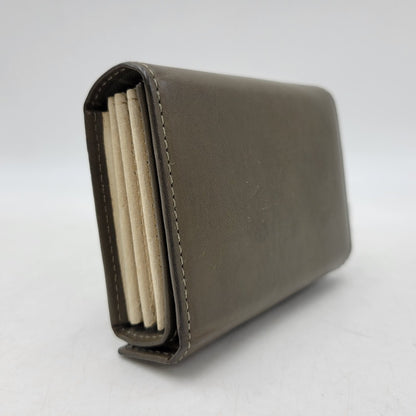 【中古品】【メンズ/レディース】 M+ エムピウ MILLEFOGLIE 2 P30 ミッレフォッリエ 財布 200-261013-as-28-izu カラー：カーキ系 万代Net店