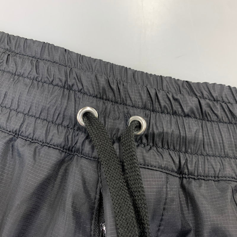 【中古品】【メンズ】 TSTS ティーエスティー 26AMM0304 RECYCLED POLYESTER WIND PANTS リサイクルド ポリエステル ウィンド パンツ ボトムス 151-261017-sm-20-izu サイズ：M カラー：ブラック 万代Net店