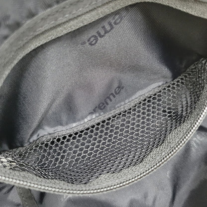 【中古品】【メンズ/レディース】 Supreme シュプリーム MINI MESSENGER BAG ミニメッセンジャーバッグ カバン 鞄 188-261014-as-10-izu カラー：ブラック 万代Net店