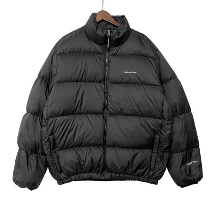 【中古品】【メンズ】 THISISNEVERTHAT ディスイズネバーザット LOGO DOWN JACKET ロゴ ダウン ジャケット アウター 140-261015-cs-05-izu サイズ：L カラー：ブラック 万代Net店