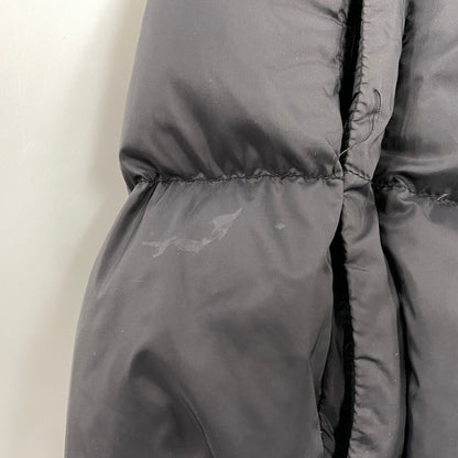 【中古品】【メンズ】 THISISNEVERTHAT ディスイズネバーザット LOGO DOWN JACKET ロゴ ダウン ジャケット アウター 140-261015-cs-05-izu サイズ：L カラー：ブラック 万代Net店